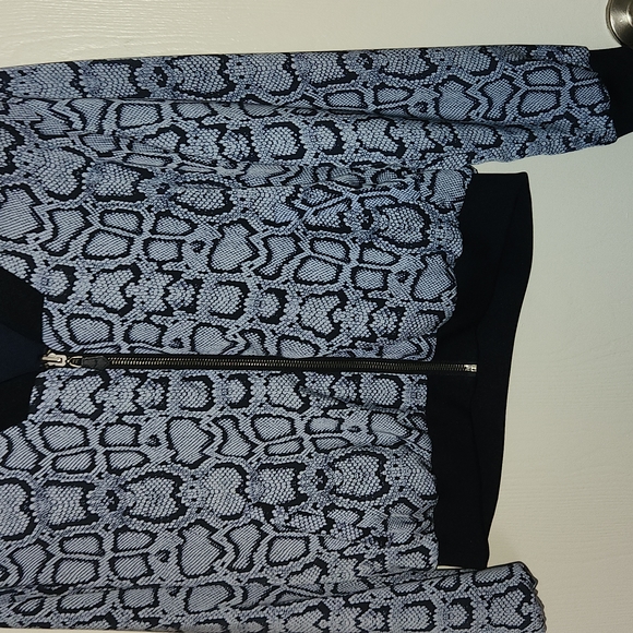 Stella & Dot Navy/Snake Print Reversible Bomber Jacket - S - Picture 3 of 9